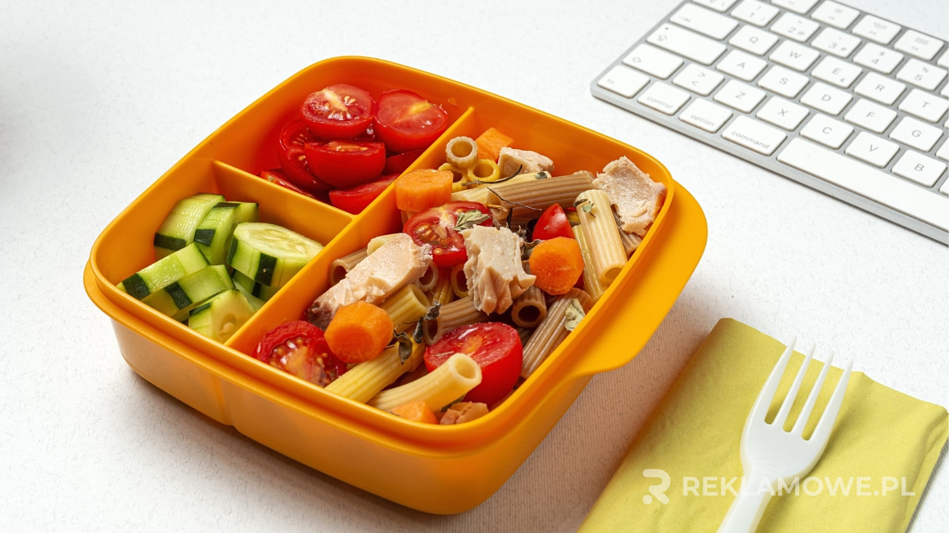 Wybór najlepszych lunchboxów reklamowych dla Twojej firmy Kolorowe lunchboxy reklamowe z logo firmy