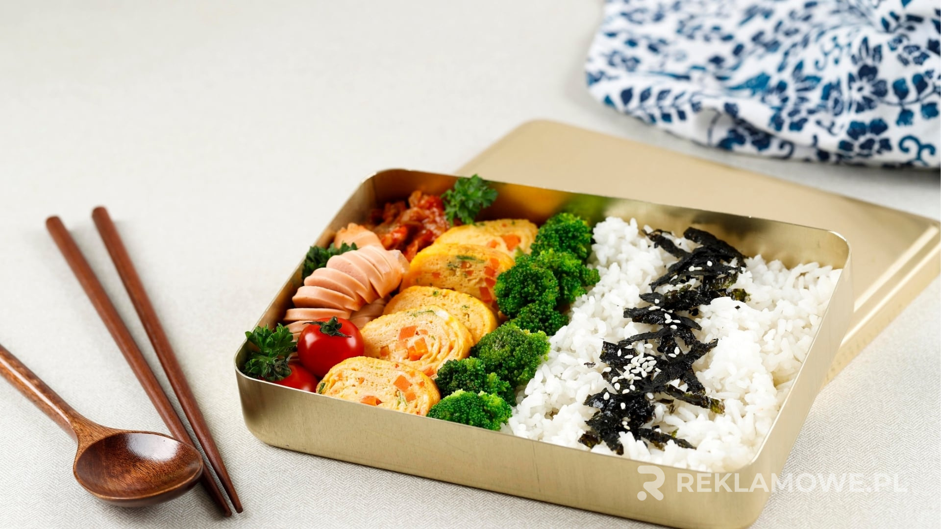 Optymalizacja kosztów produkcji reklamowych lunchboxów